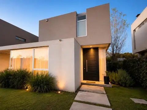 Casa en Venta en City Bell, Partido de La Plata