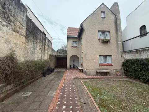 Casa en Venta en Zona Universidades Bosque, La Plata