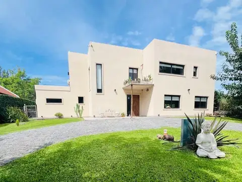 Casa en Venta en Altos De Manzanares, Countries y Barrios Cerrados en Pilar