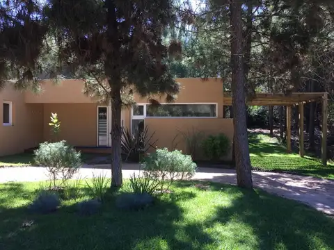 Casa en Venta en Barrio Golf 2, Costa Esmeralda