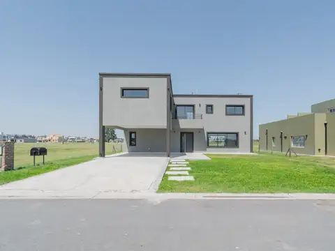 Casa en Venta en El Rebenque, Canning