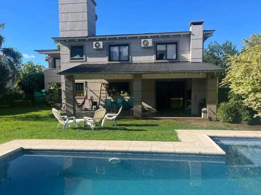 VALLE ESCONDIDO - CASA - VENTA