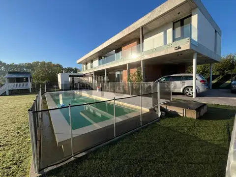 Casa en Venta en Jose Hernandez, La Plata