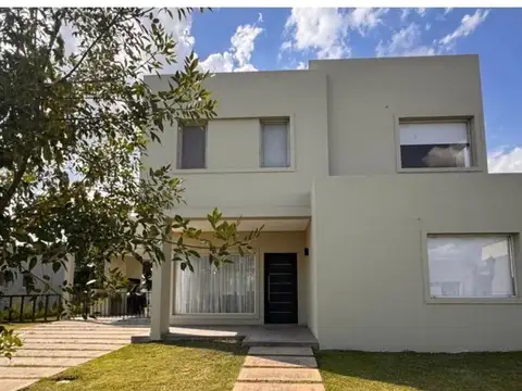 Casa en Venta en Santa Ines, Countries y Barrios Cerrados en Esteban Echeverria