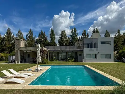Casa en Venta en Campos De Roca II, Countries y Barrios Cerrados en la Plata