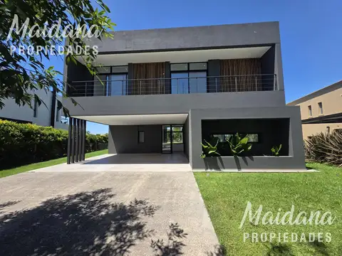 Casa en Venta en Haras Santa Maria, Countries y Barrios Cerrados en Escobar