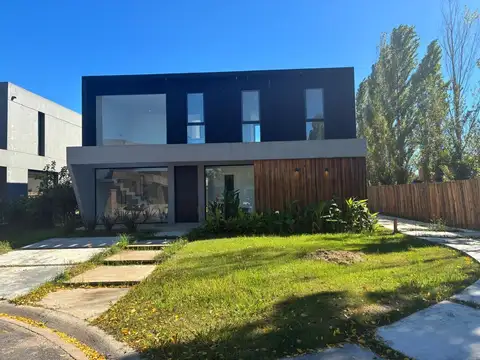 Casa en Venta en Lagoon Pilar, Countries y Barrios Cerrados en Pilar