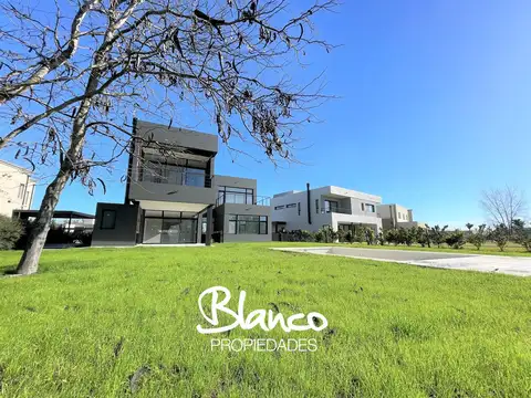 Casa en Venta en Haras Santa Maria, Countries y Barrios Cerrados en Escobar