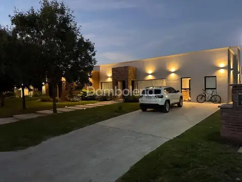 Casa en Venta en La Concepcion, Countries y Barrios Cerrados en Lujan