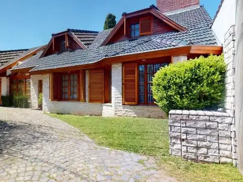 Casa en Venta en City Bell, Partido de La Plata