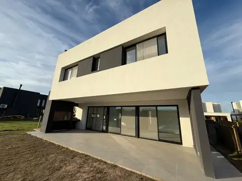 Casa en Venta en Vila Marina II, Countries y Barrios Cerrados en Tigre