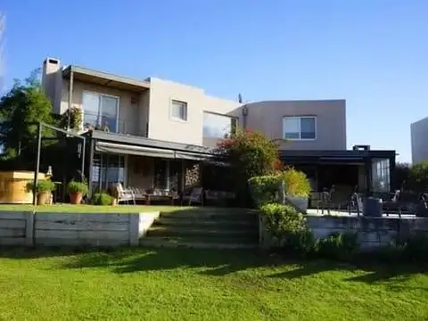 Casa en Venta en El Cantón - Barrio Islas, Countries y Barrios Cerrados en Escobar