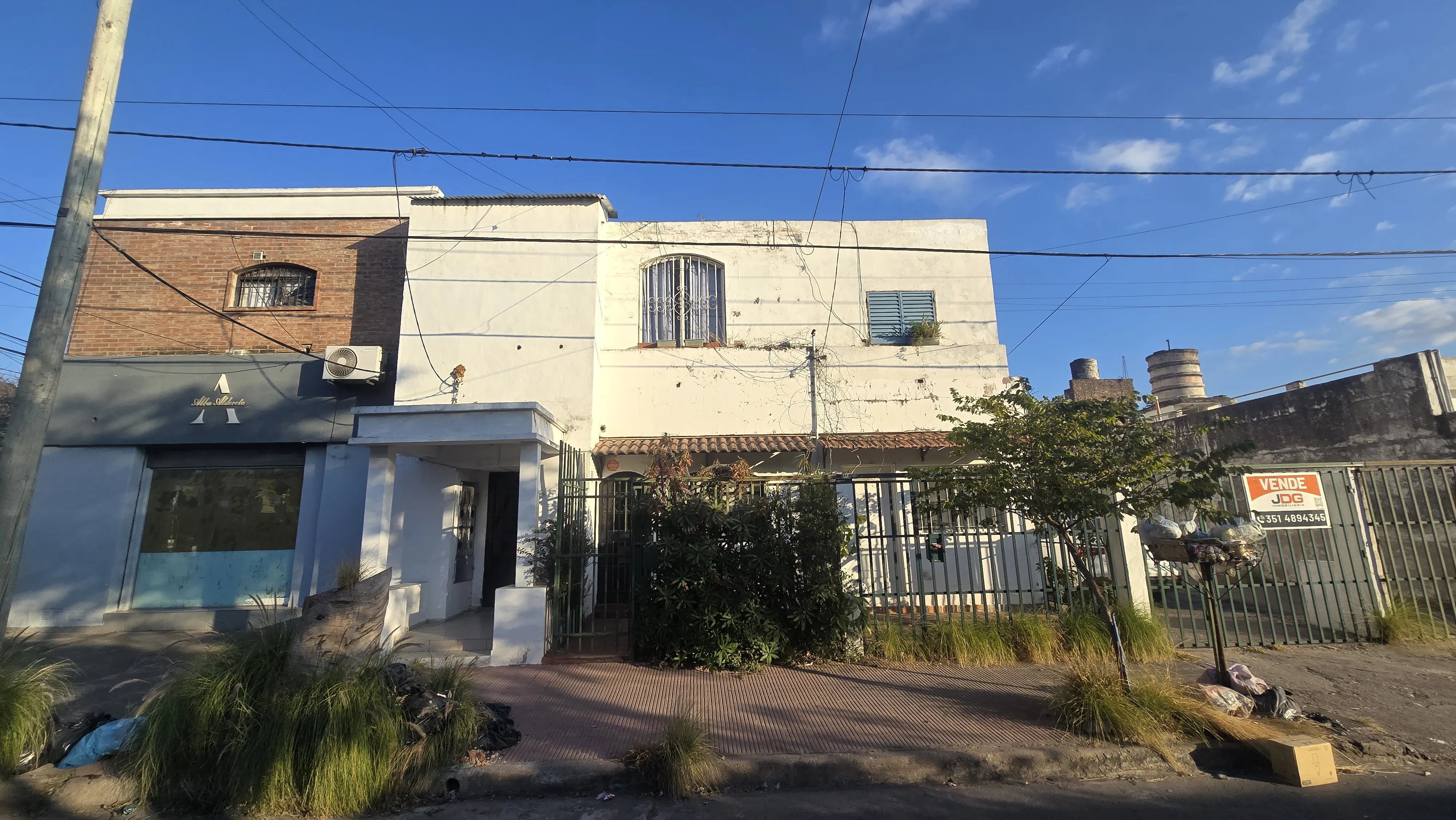 MONOAMBIENTE MUY BIEN UBICADO!!