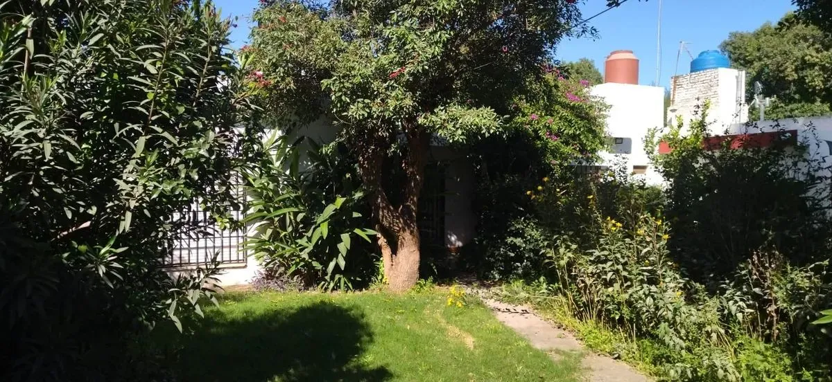CASA EN BARRIO LOS BOULEVARES