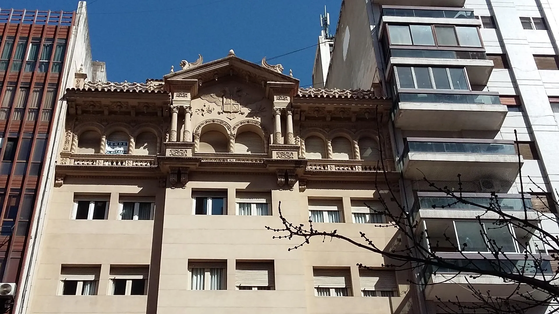Ctro.Av.Colón/CAÑADA SEMIPISO Excelente edif.valor arquitec.