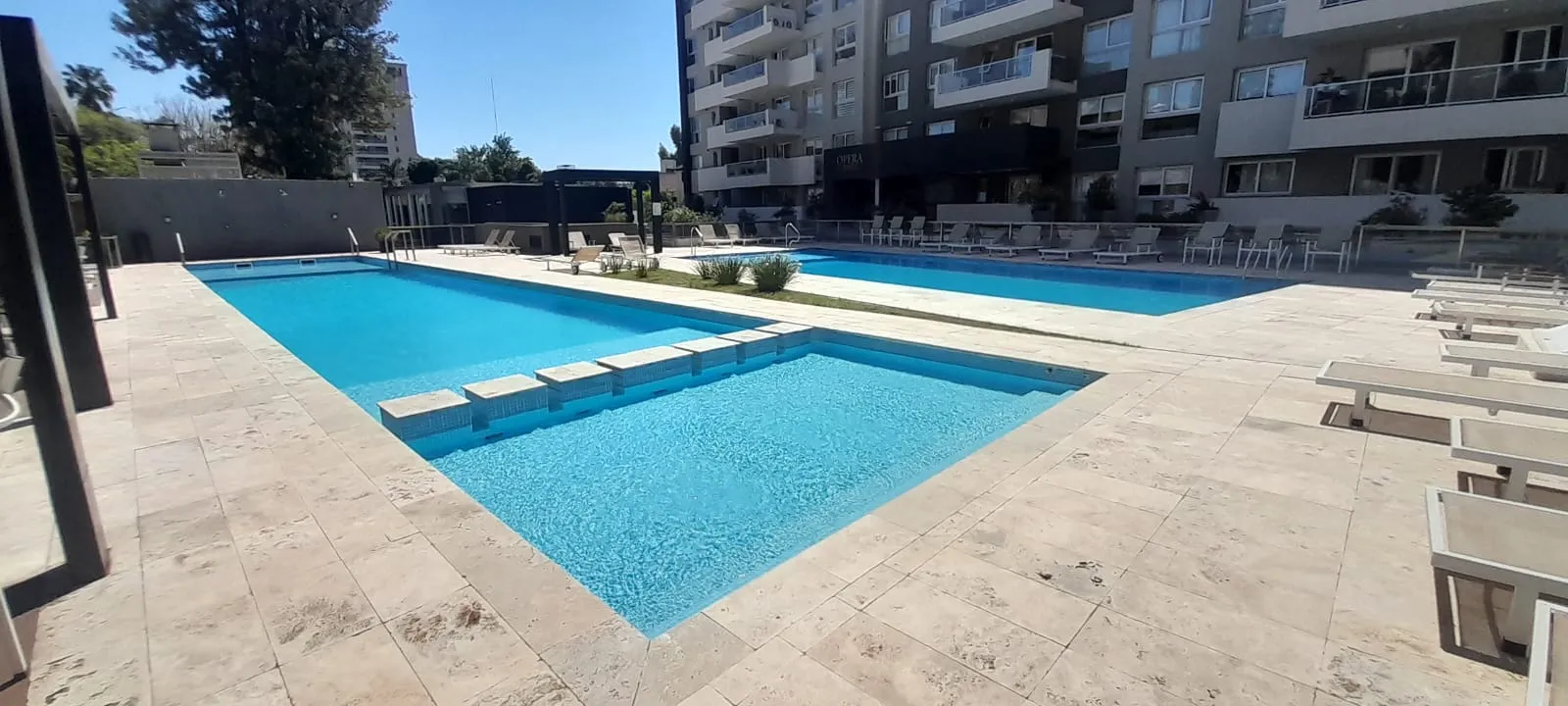 Departamento en alquiler, un dormitorio, balcón, Opera Luxury