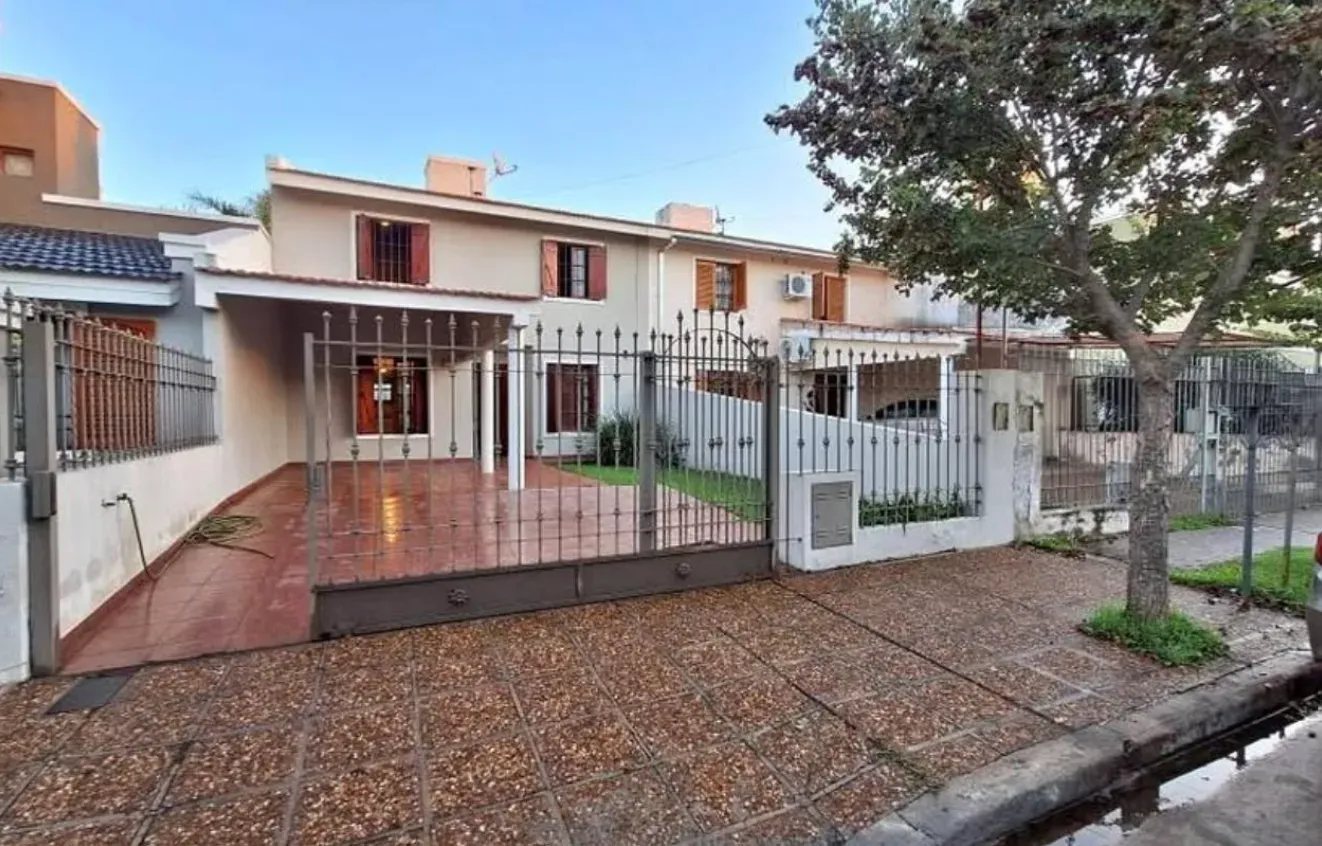 Hermoso duplex Nuevo Poeta Lugones!