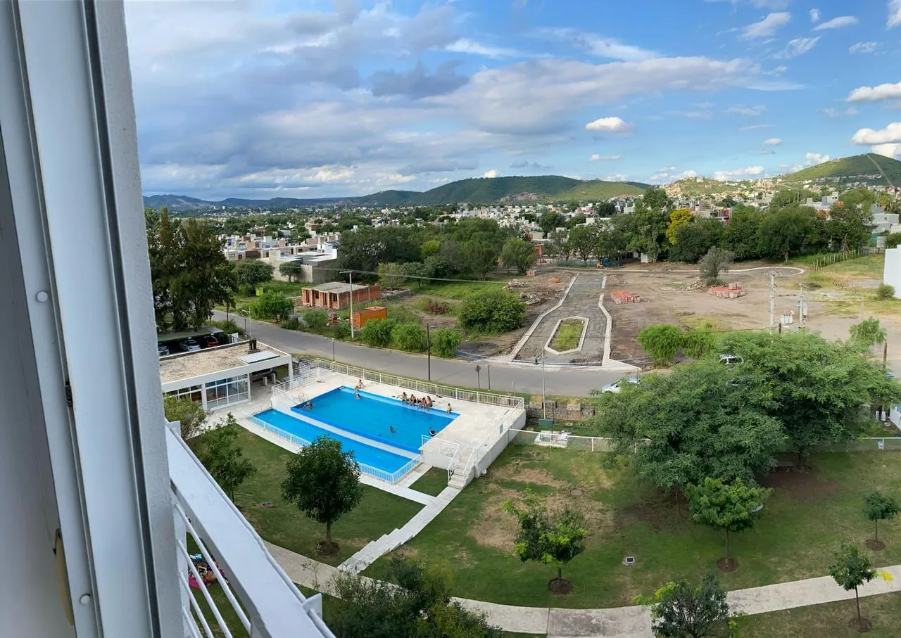 JARDINES DE LA ESTANZUELA ALQUILO DPTO. AMOBLADO