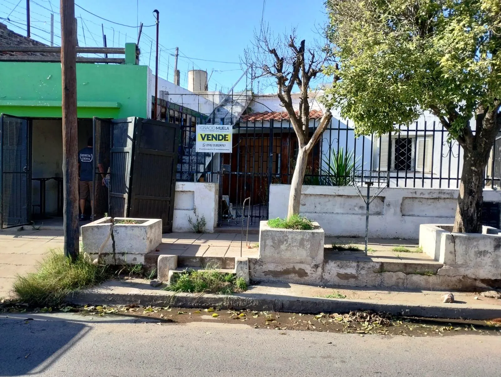 CASA 3 DORMITORIOS - AMEGHINO NORTE - A RECICLAR