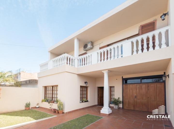 Casa · 282m² · 6 Ambientes · 3 Cocheras