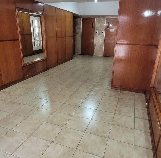 Departamento · 82m² · 5 Ambientes · 1 Cochera