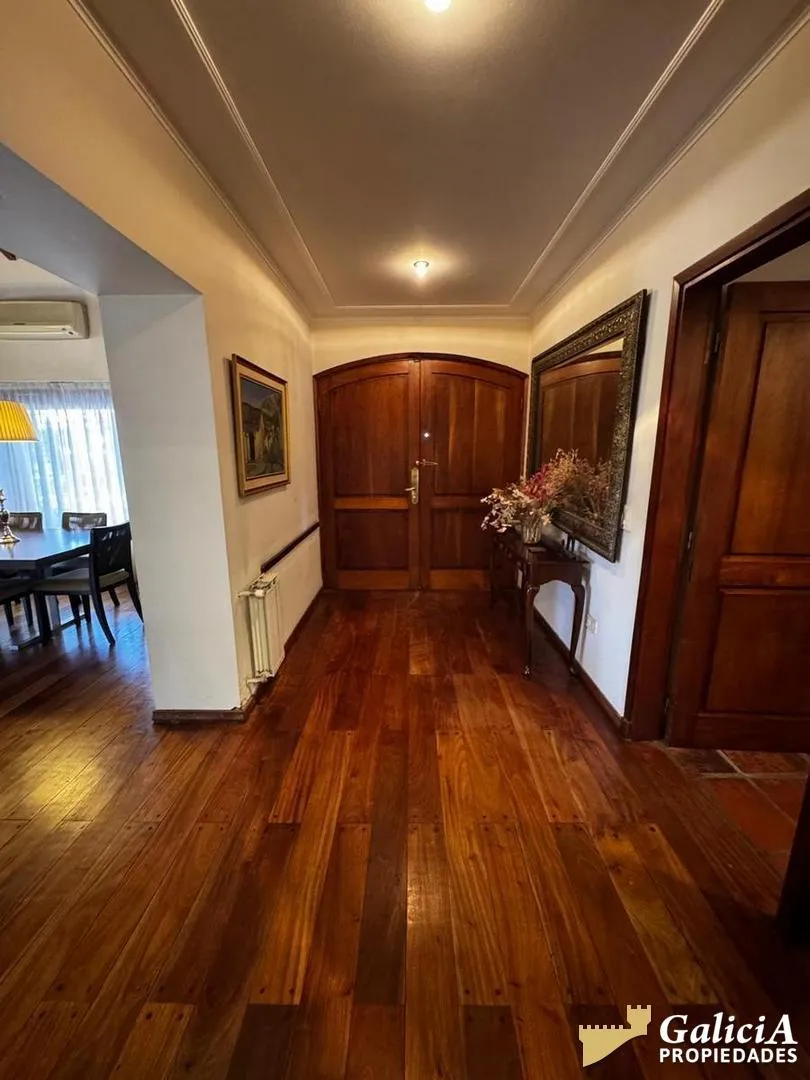 Casa de categoria en B Urca, 1000mts terreno y 433m2 cub