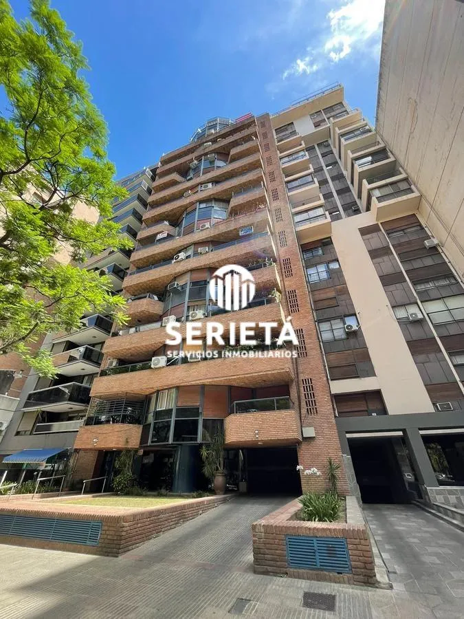 SEMI-PISO DE 2 DORM. C COCHERA EN VENTA - B NUEVA CORDOBA