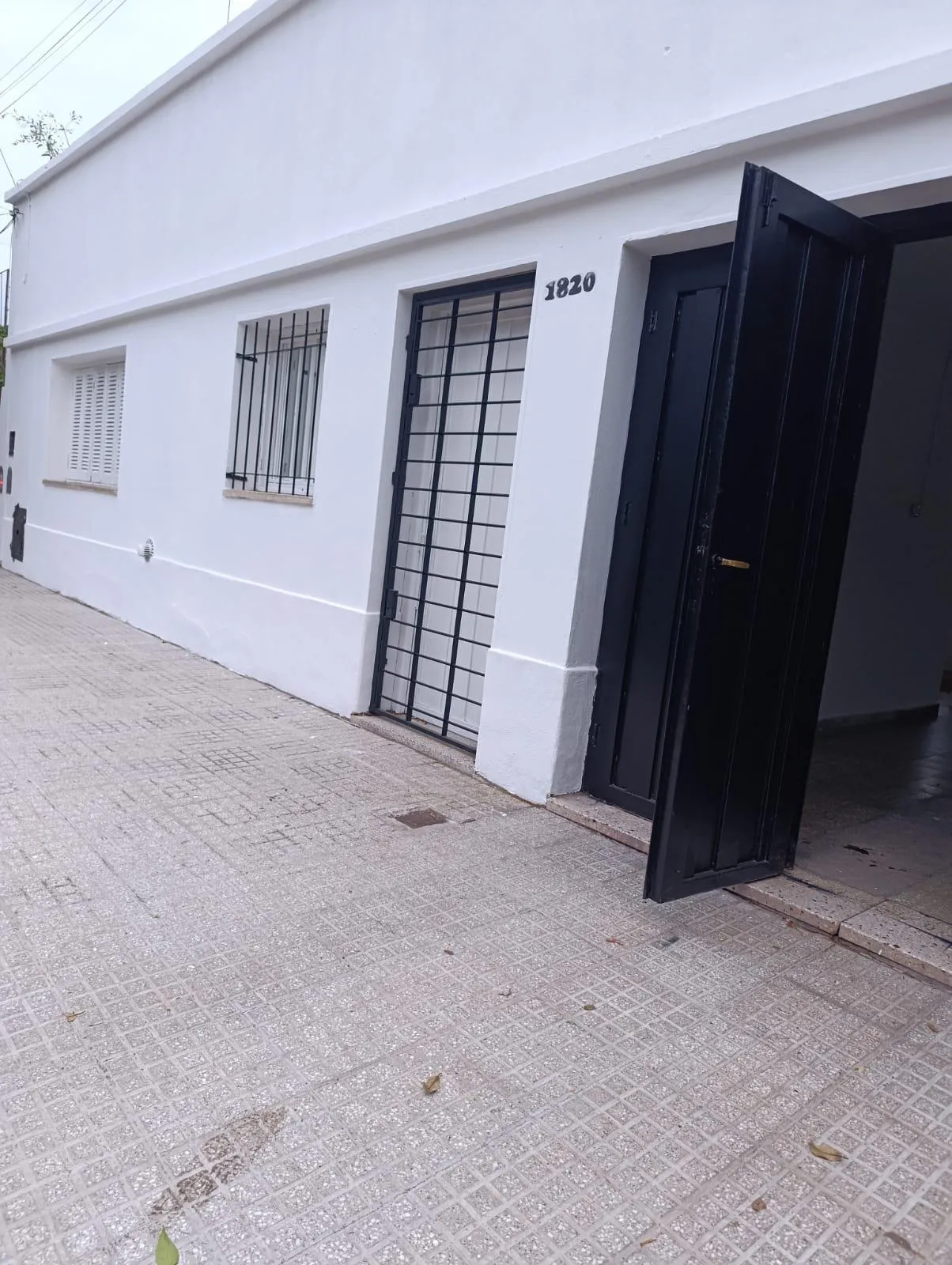 Se escuchan ofertas - Casa mas depto en venta en B Talleres Este