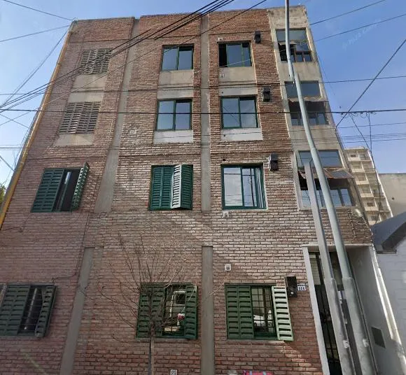 SE VENDE DEPTO 1 DORMI EN ALBERDI COLON ESQ. ARTURO ORGAZ