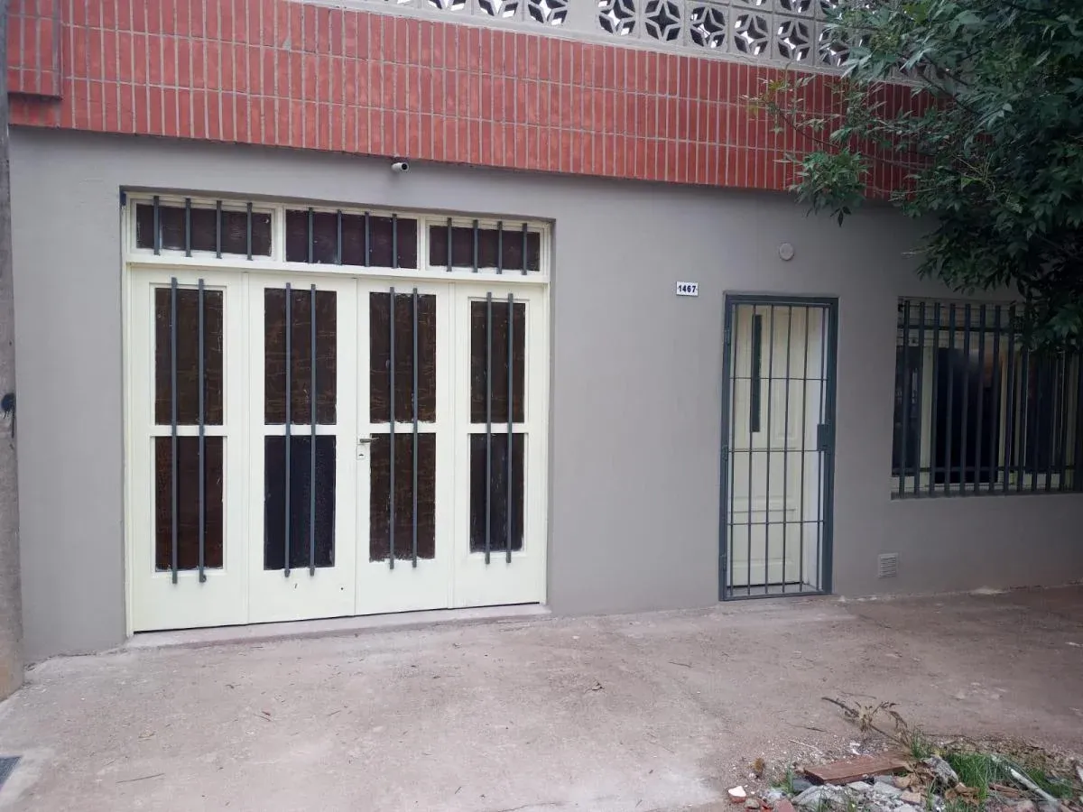SE VENDE CASA 2 DORMITORIOS EN RESIDENCIAL AMERICA