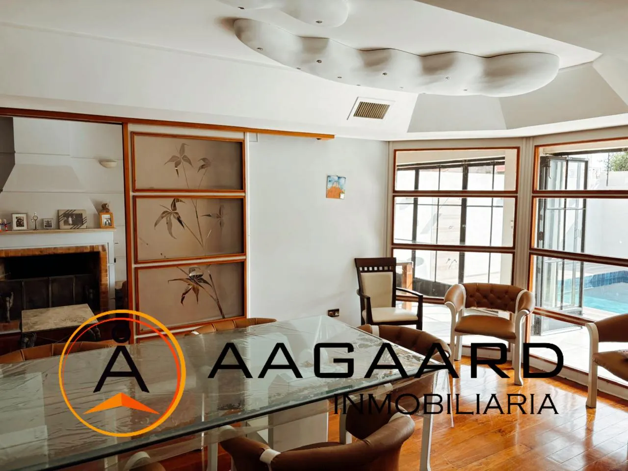 EXCEPCIONAL CASA EN VENTA, BARRIO URCA