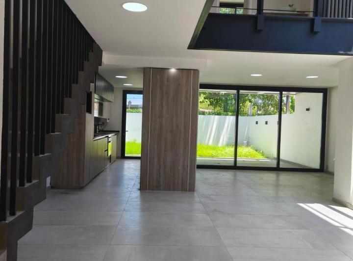 Departamento · 190ha · 7 Ambientes · 2 Cocheras