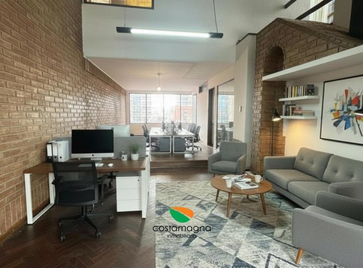 Casa · 425m² · 6 Ambientes · 4 Cocheras