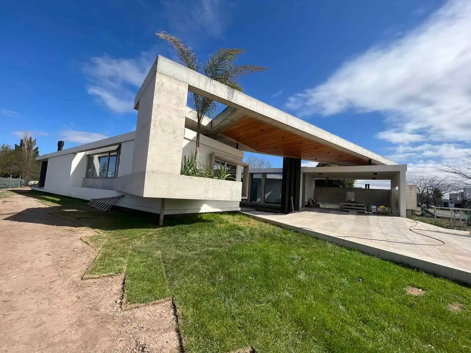 LA CASCADA COUNTRY CASA EN VENTA A ESTRENAR