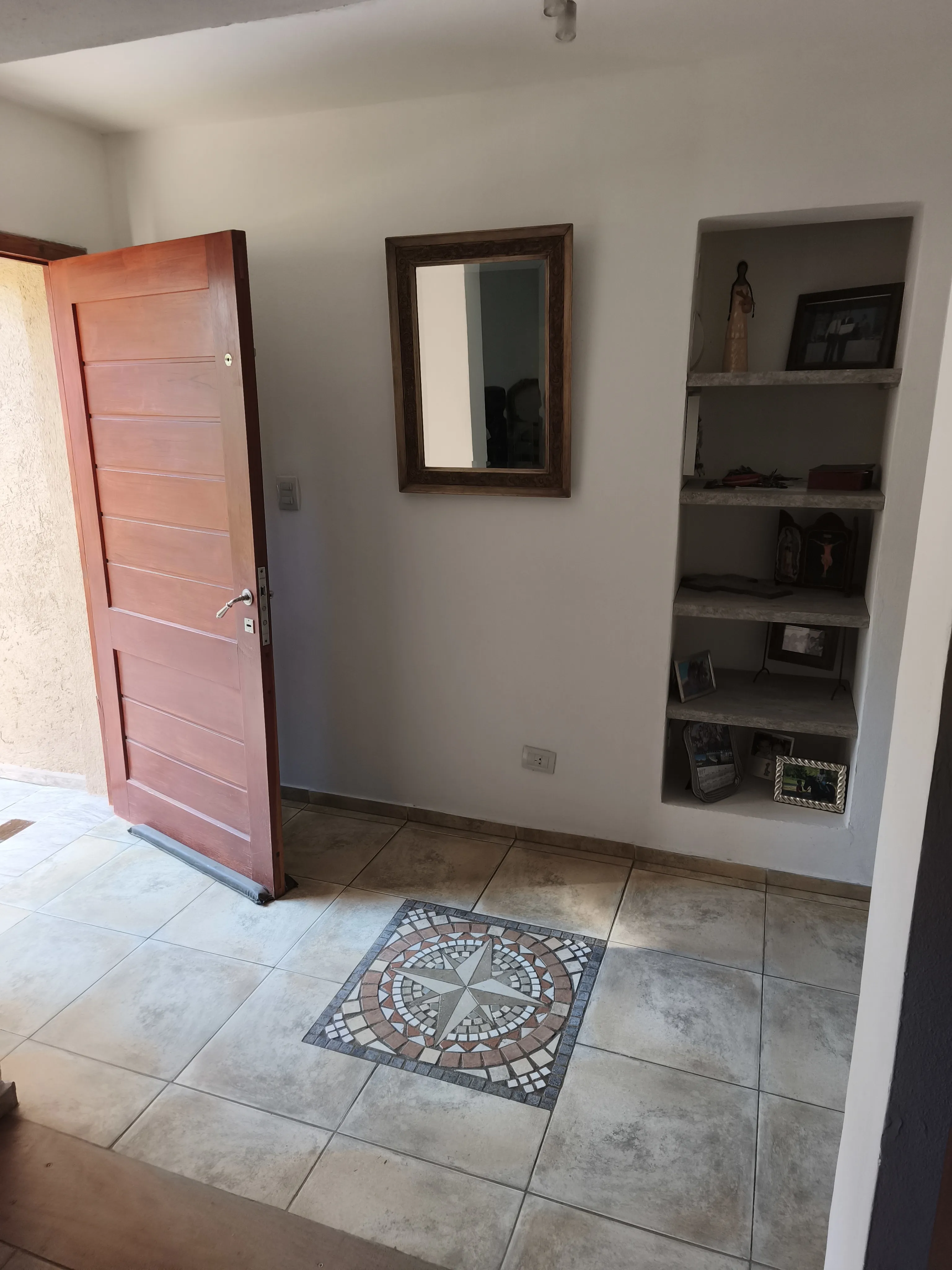 Vendo hermosa casa en Mendiolaza en La Serena