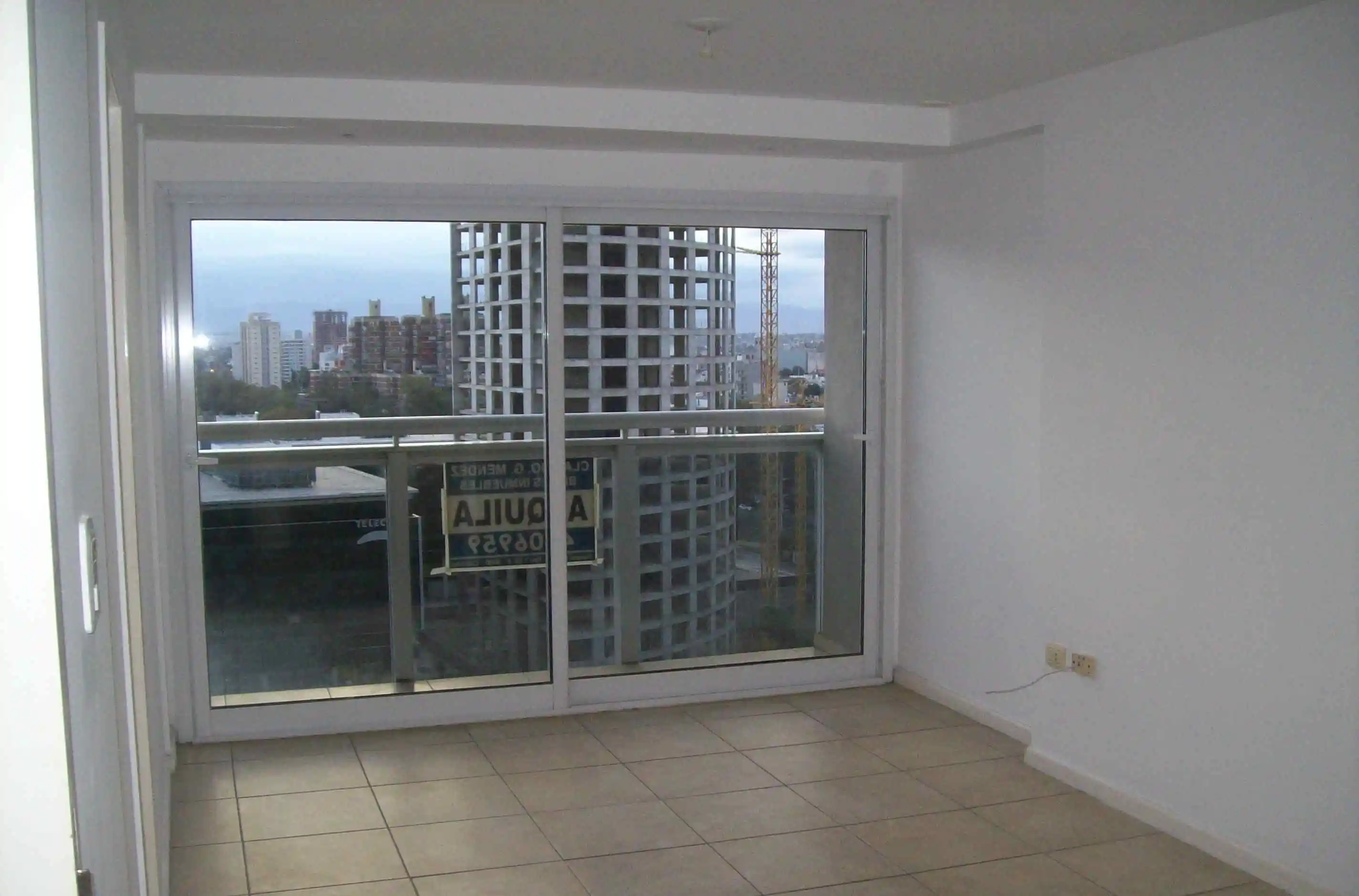 VENTA HERMOSO DEPARTAMENTO EDIFICIO COREL