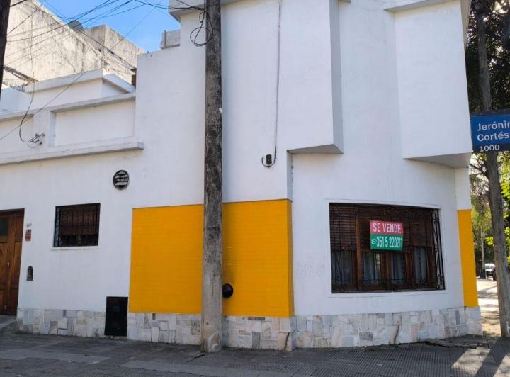 Casa · 99m² · 4 Ambientes · 1 Cochera