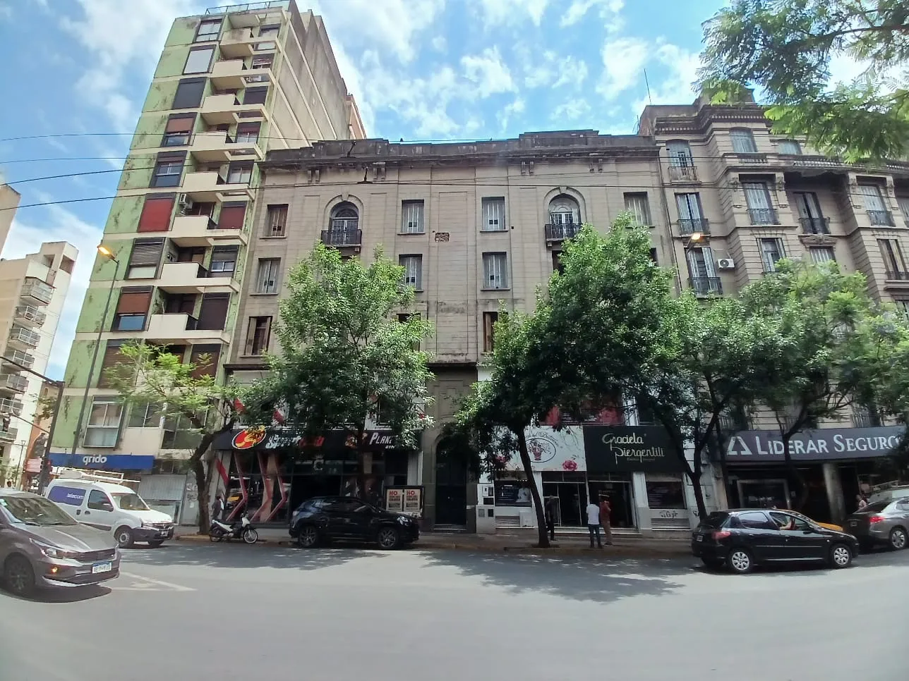 VENTA EDIFICIO BLOQUE OLMOS Y MAIPU A RECICLAR