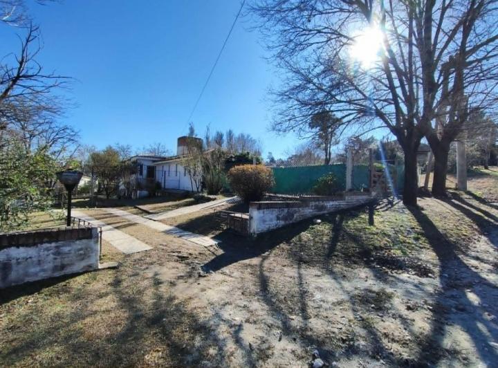 Casa · 180m² · 5 Ambientes · 2 Cocheras