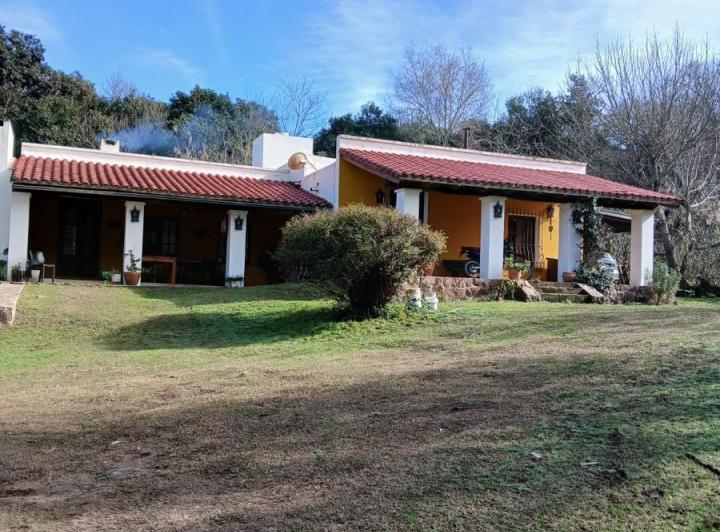 Casa · 259m² · 10 Ambientes · 1 Cochera