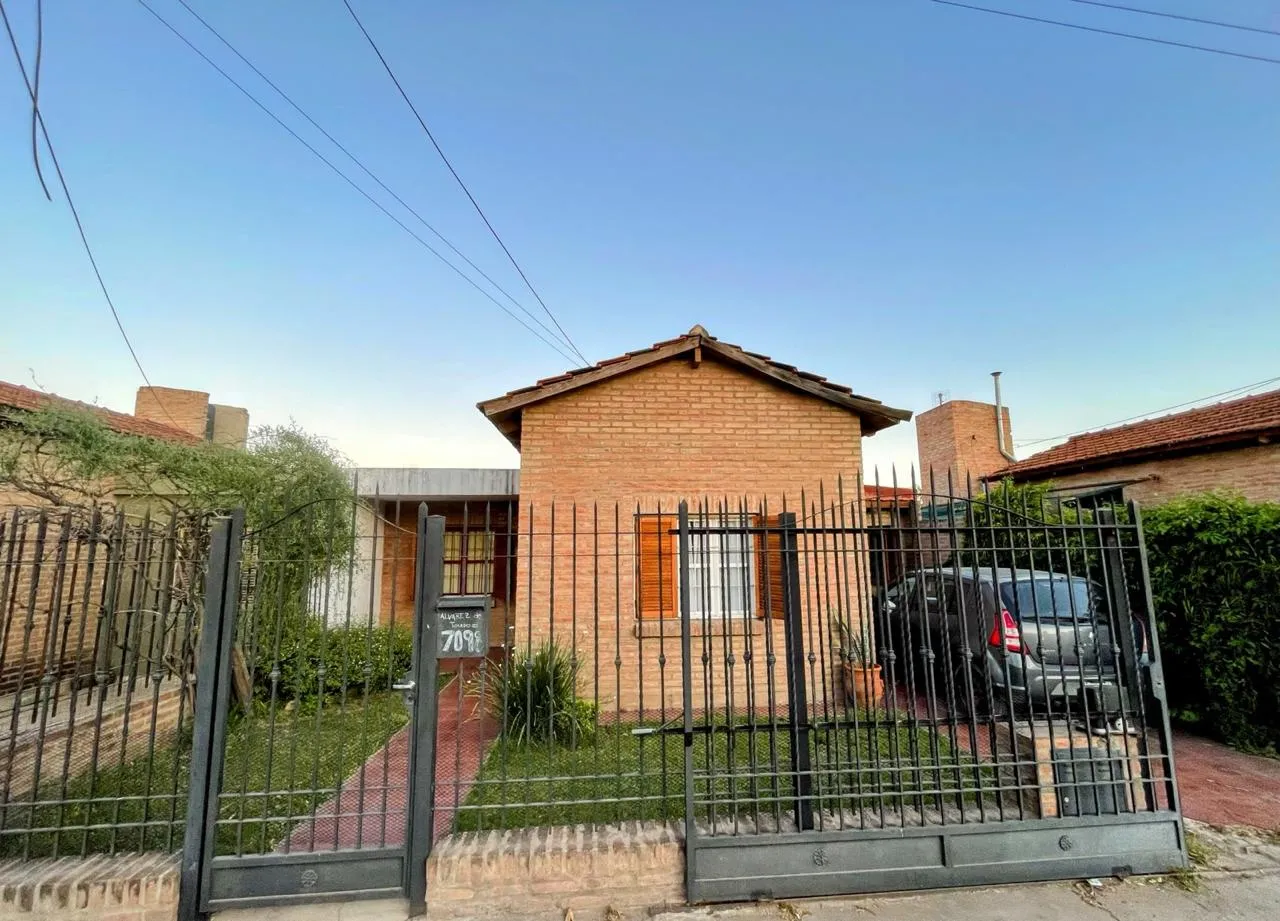 CASA EN VENTA EN LOS BOULEVARES