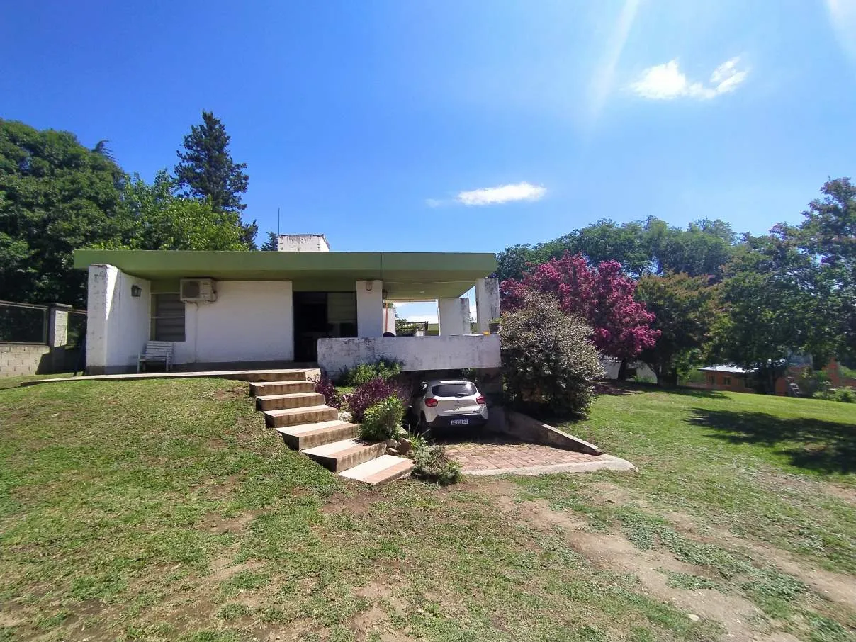 Casa PILETA Gran terreno Parque Siquiman