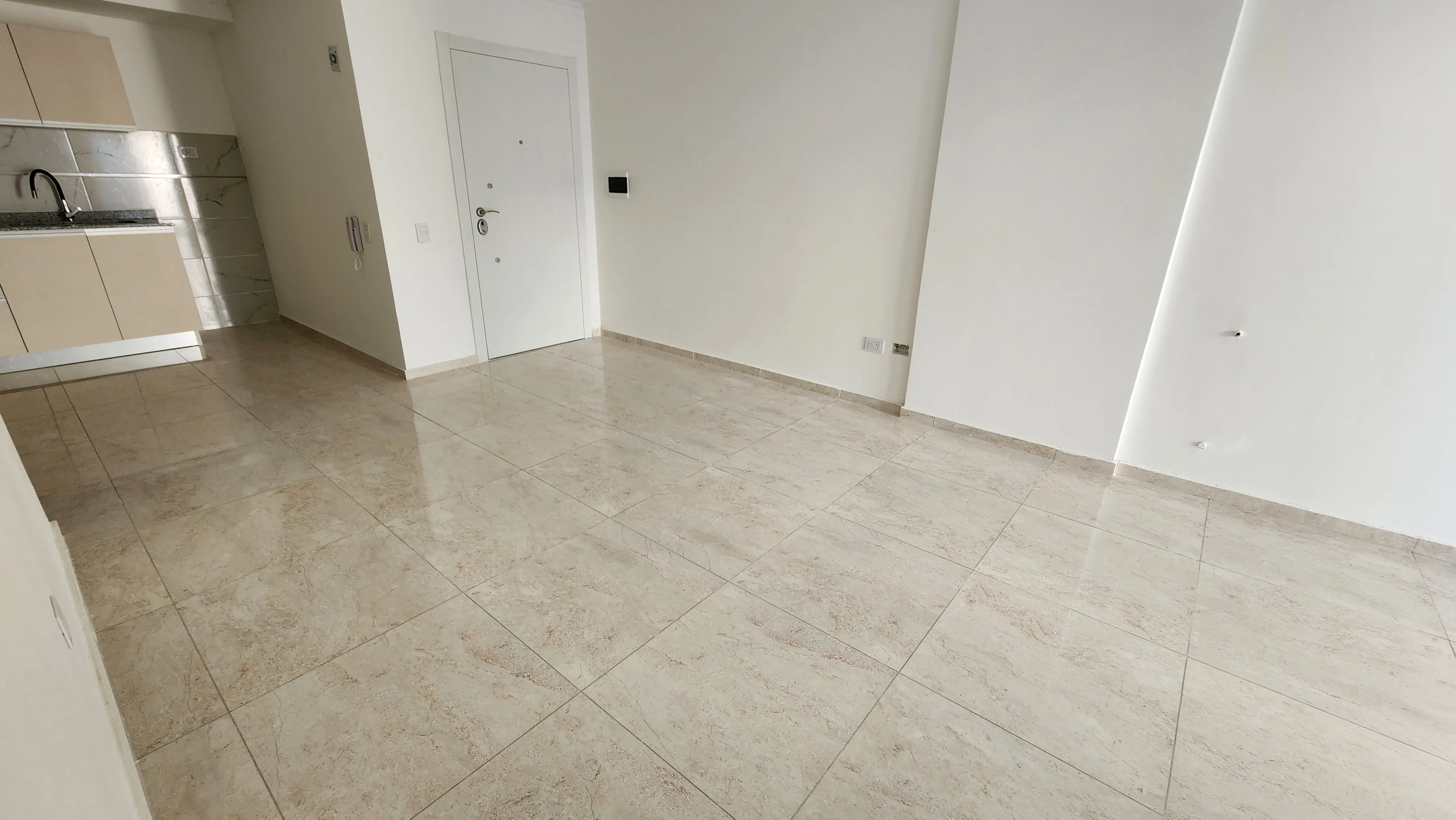 Departamento de 1 Dormitorio en Pb con Patio Muy Grande en Venta en General Paz