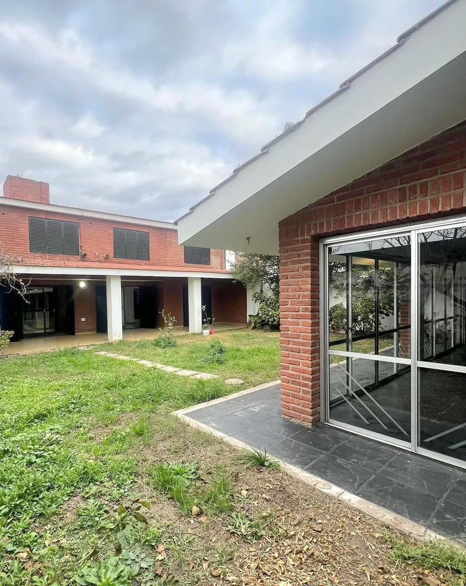 |Casa en VENTA| Urca |