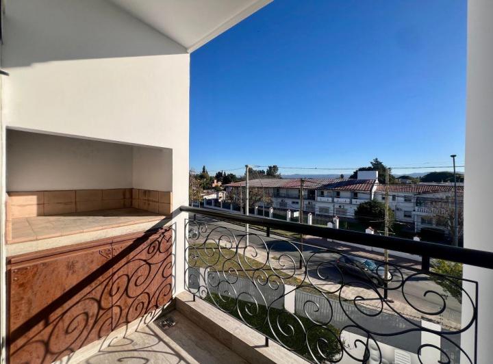 Departamento · 85m² · 4 Ambientes · 2 Cocheras