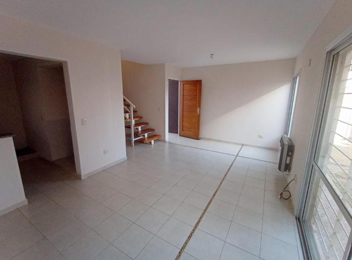 Casa · 65m² · 4 Ambientes · 1 Cochera
