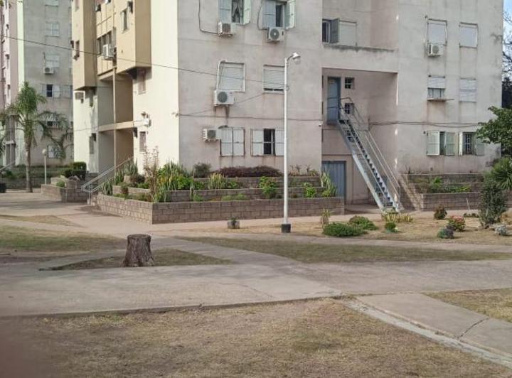 Departamento · 80m² · 6 Ambientes · 1 Cochera