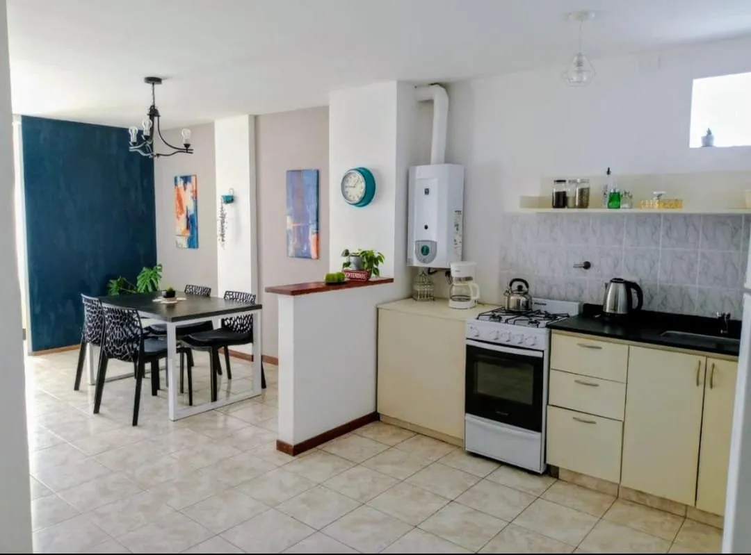 Vendo Departamento 1 dorm y escritorio en Alta Cba