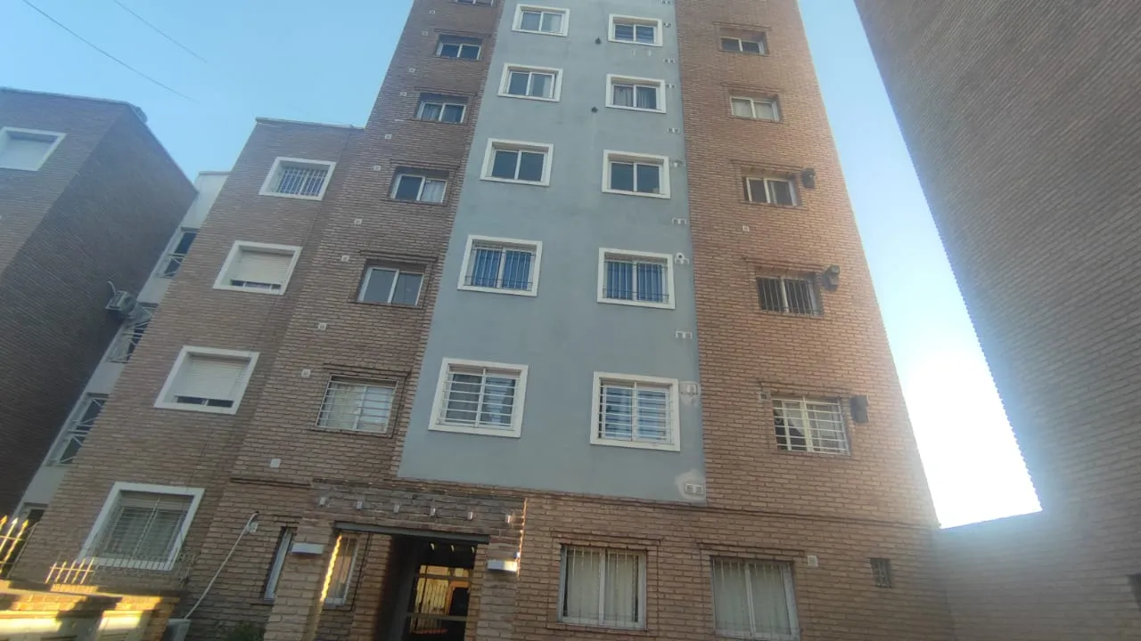 SE VENDE DEPTO 3 DORMITORIOS, 2 BAÑOS ALTA CORDOBA
