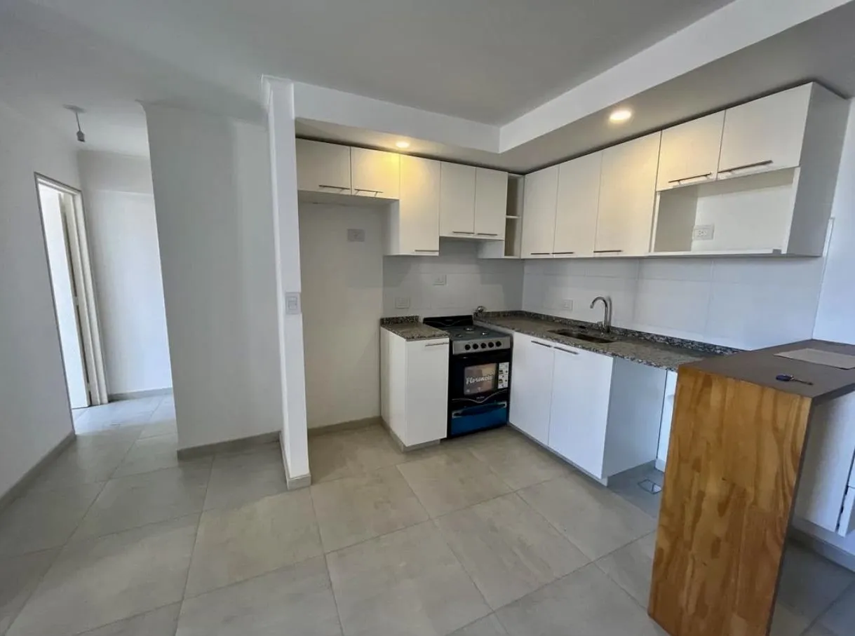 Viamonte, Barrio General Paz, Córdoba. 471 Piso 3 Departamento C